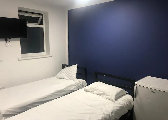 Barking Park Hotel
