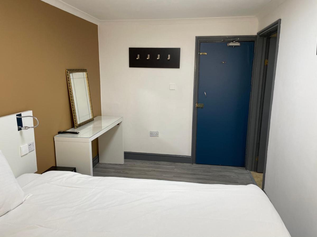 Barking Park Bed & Breakfast 2*
